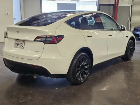 More photos of 2021 Tesla Model Y Long Range at Premium Autos - Norco, CA