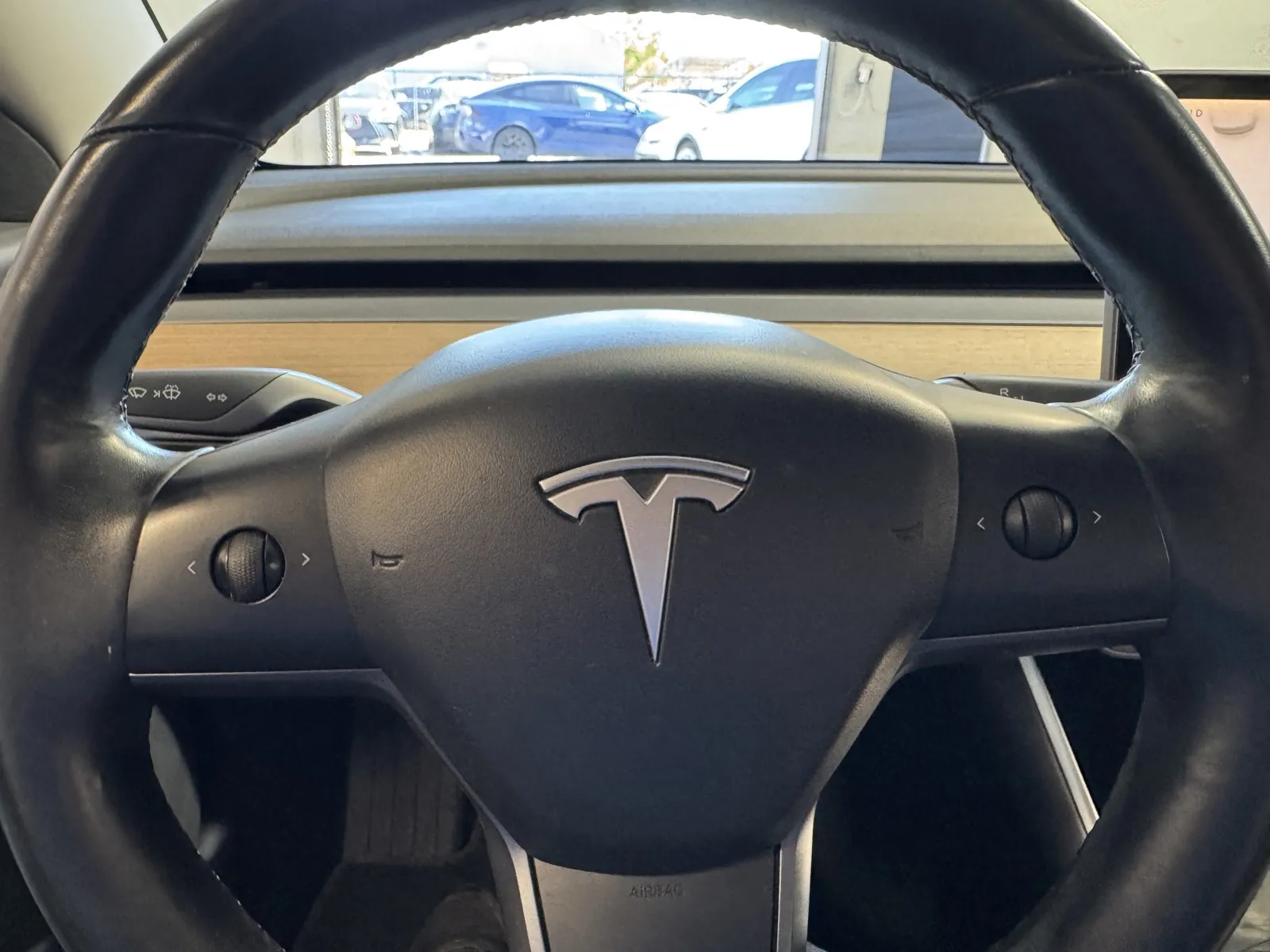 Tesla Model 3 photo 20