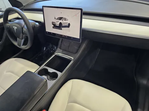 More photos of 2023 Tesla Model Y at Premium Autos - Norco, CA