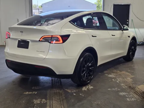More photos of 2023 Tesla Model Y at Premium Autos - Norco, CA