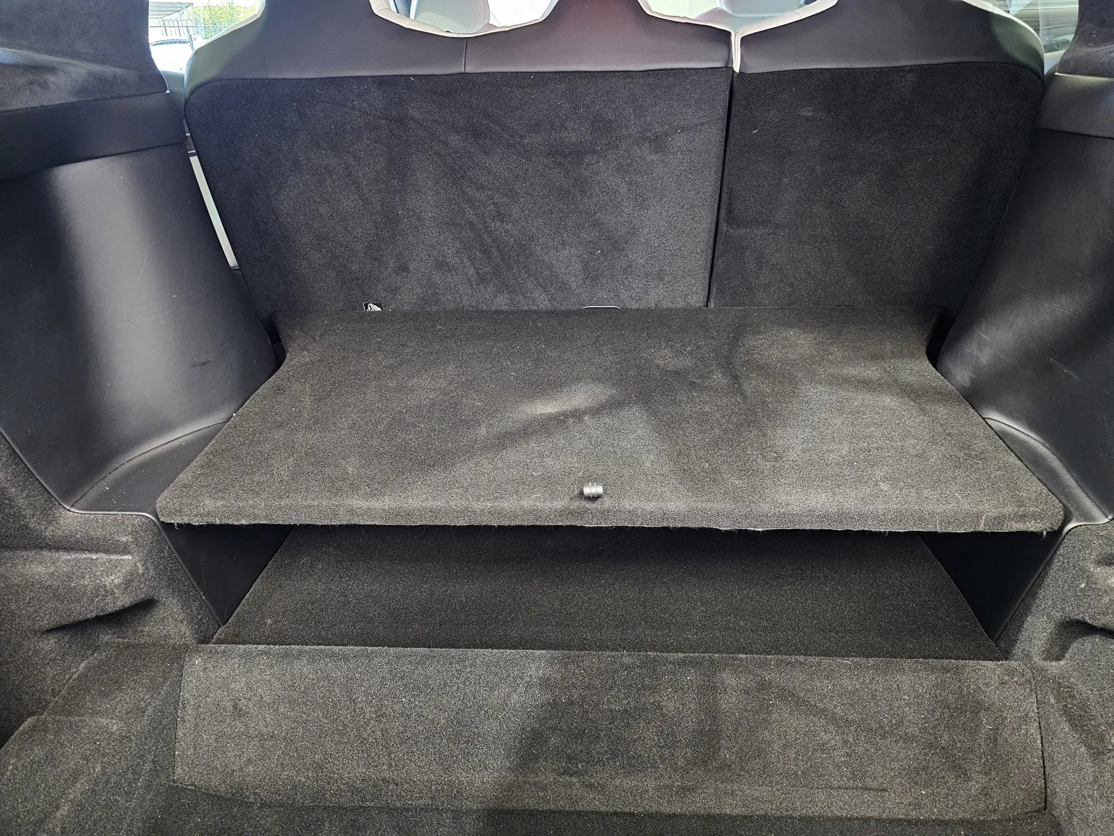 Tesla Model X photo 9