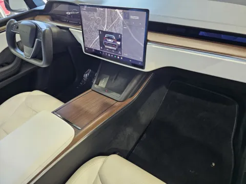 More photos of 2022 Tesla Model X at Premium Autos - Norco, CA