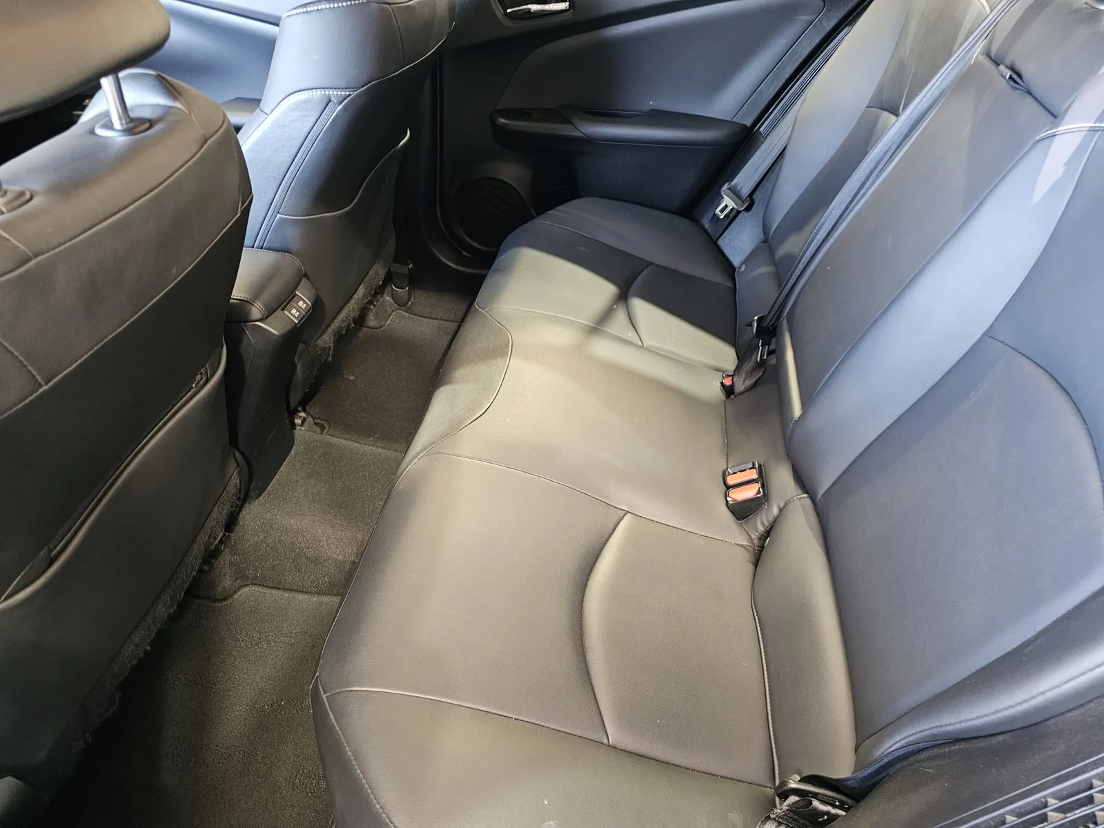 Toyota Prius photo 12