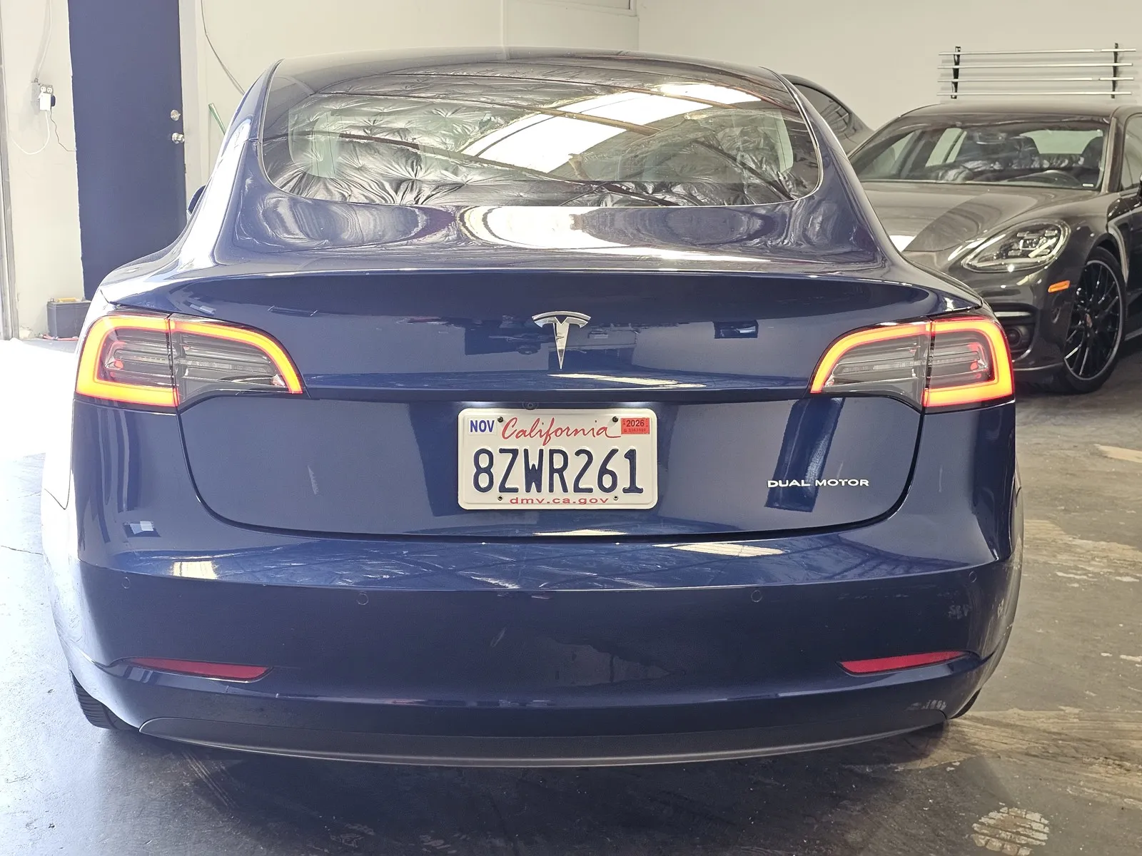 Tesla Model 3 photo 3