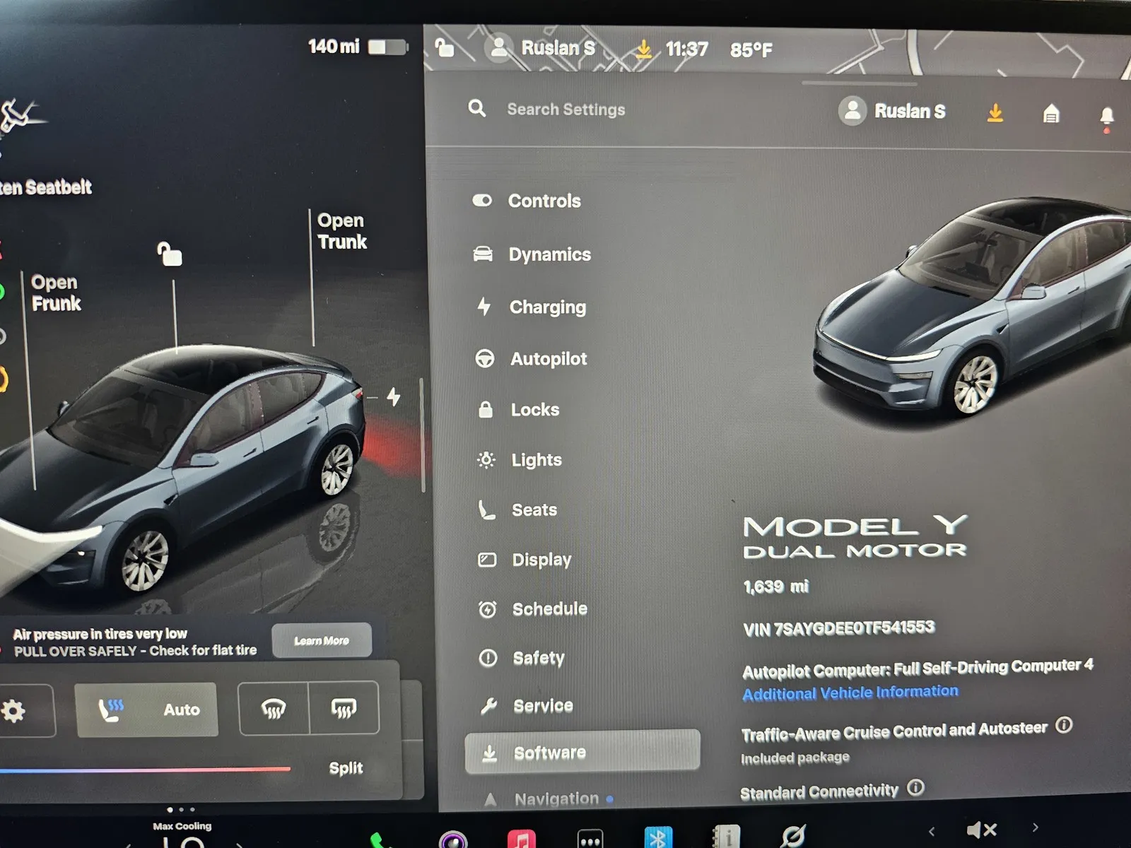Tesla Model Y photo 17
