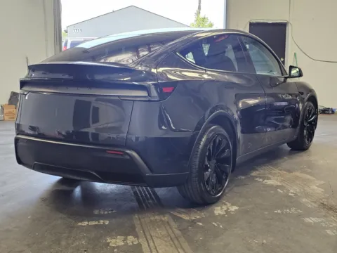 More photos of 2026 Tesla Model Y Long Range PREMIUM AWD at Premium Autos - Norco, CA