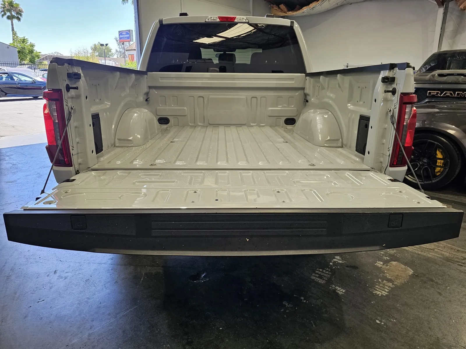 Ford F-150 photo 10