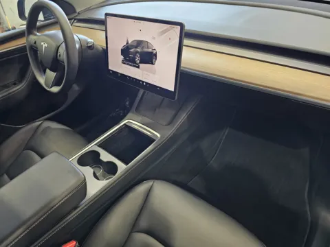 More photos of 2024 Tesla Model Y at Premium Autos - Norco, CA