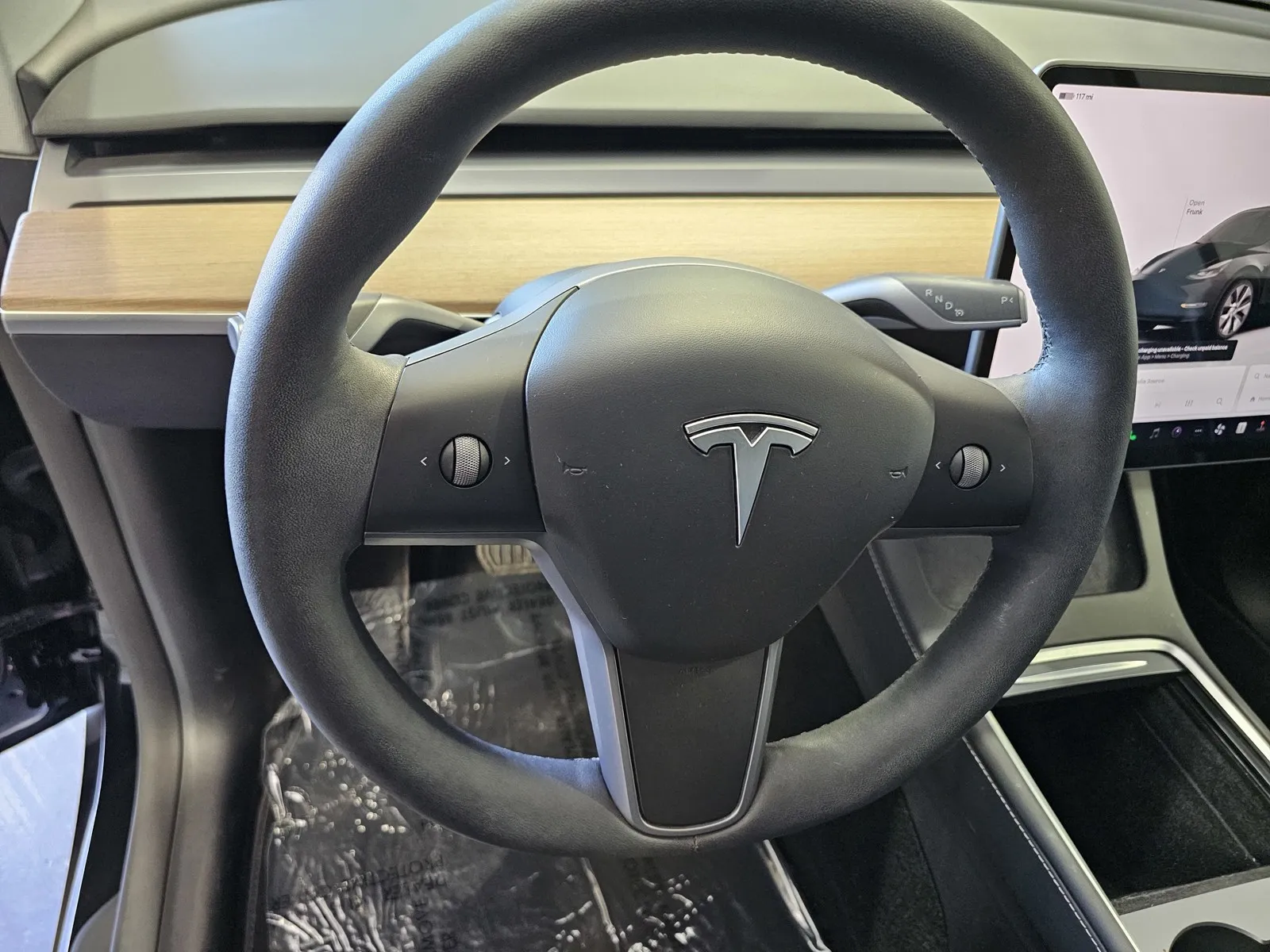 Tesla Model Y photo 15