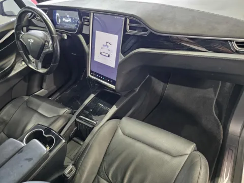 More photos of 2016 Tesla Model X 75d at Premium Autos - Norco, CA