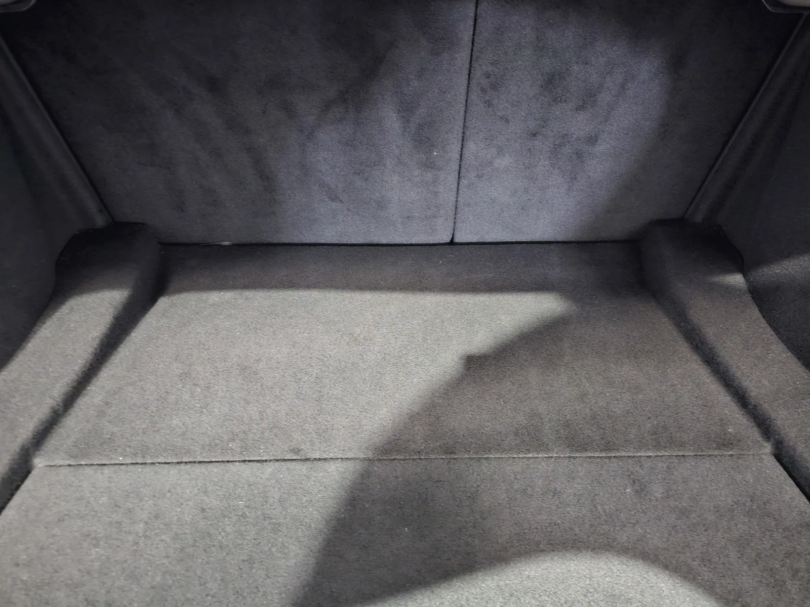 Tesla Model 3 photo 10