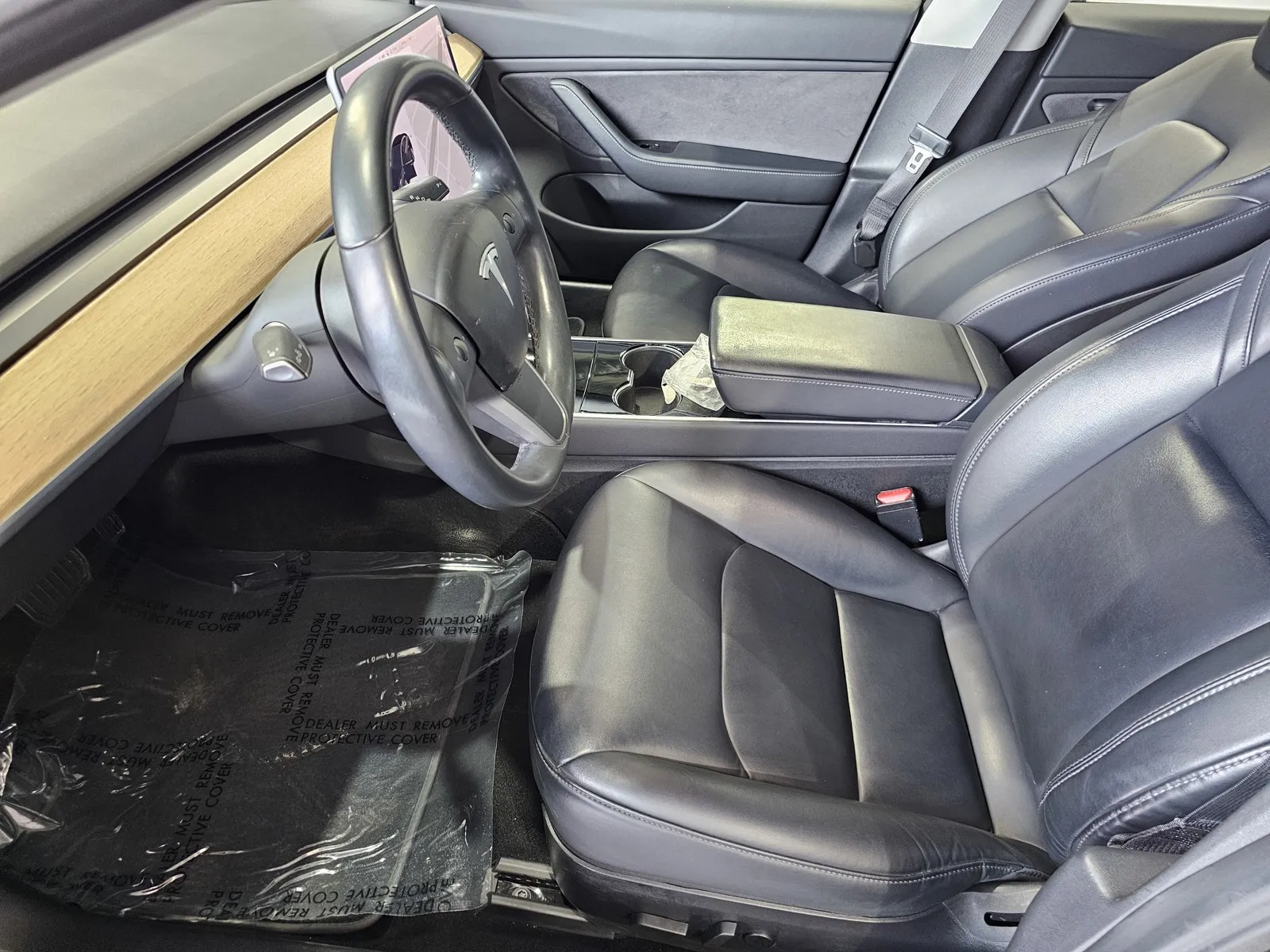 Tesla Model 3 photo 14