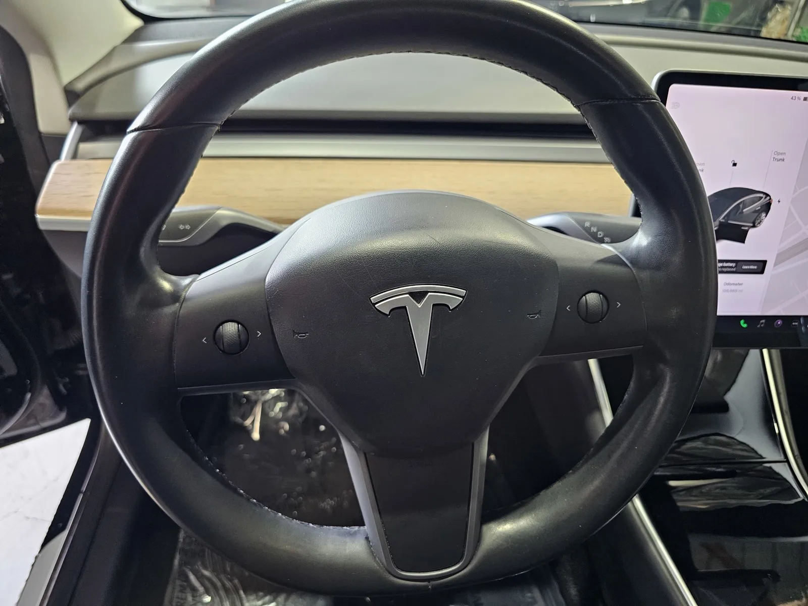 Tesla Model 3 photo 15