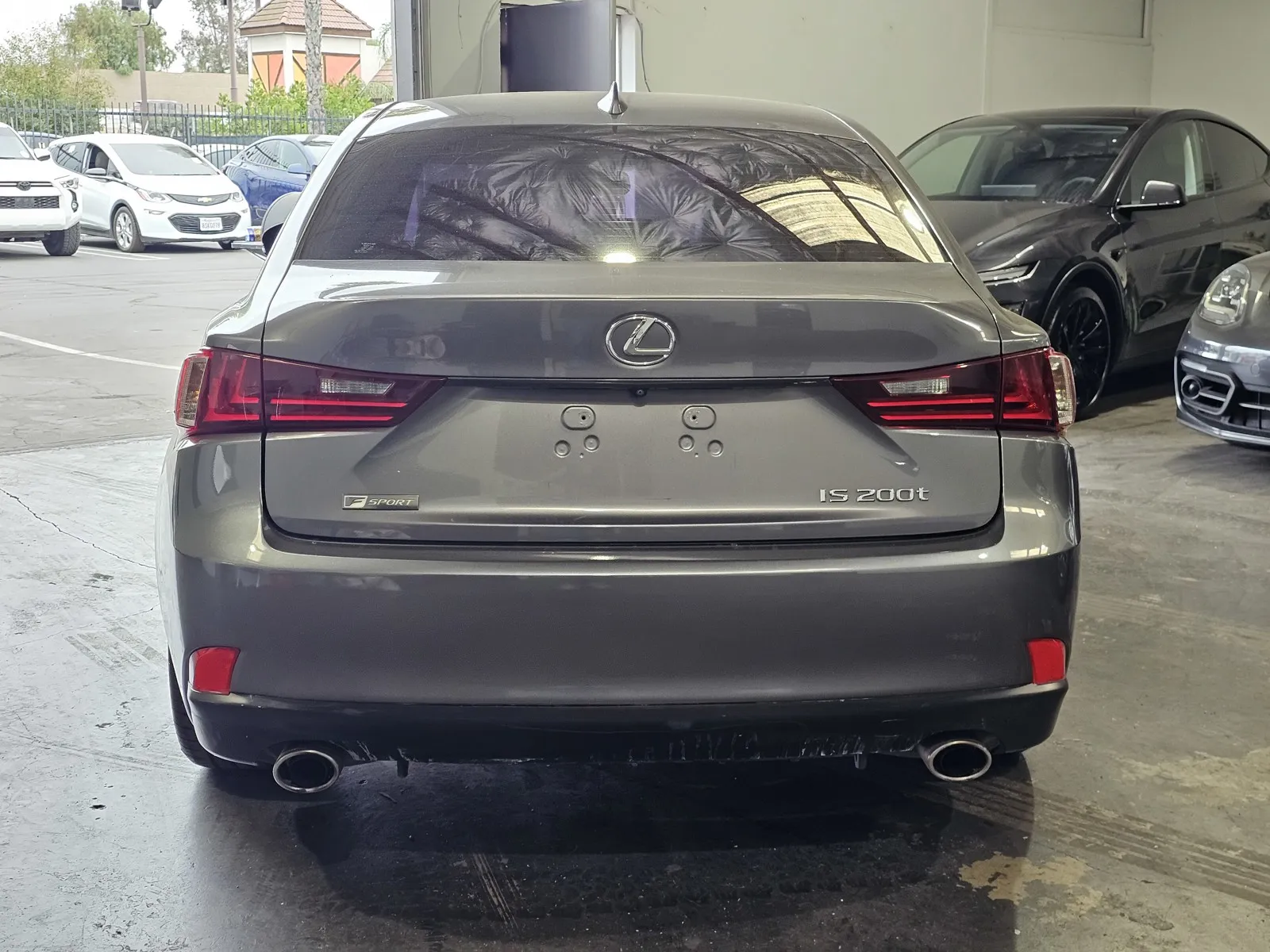 Lexus IS photo 3
