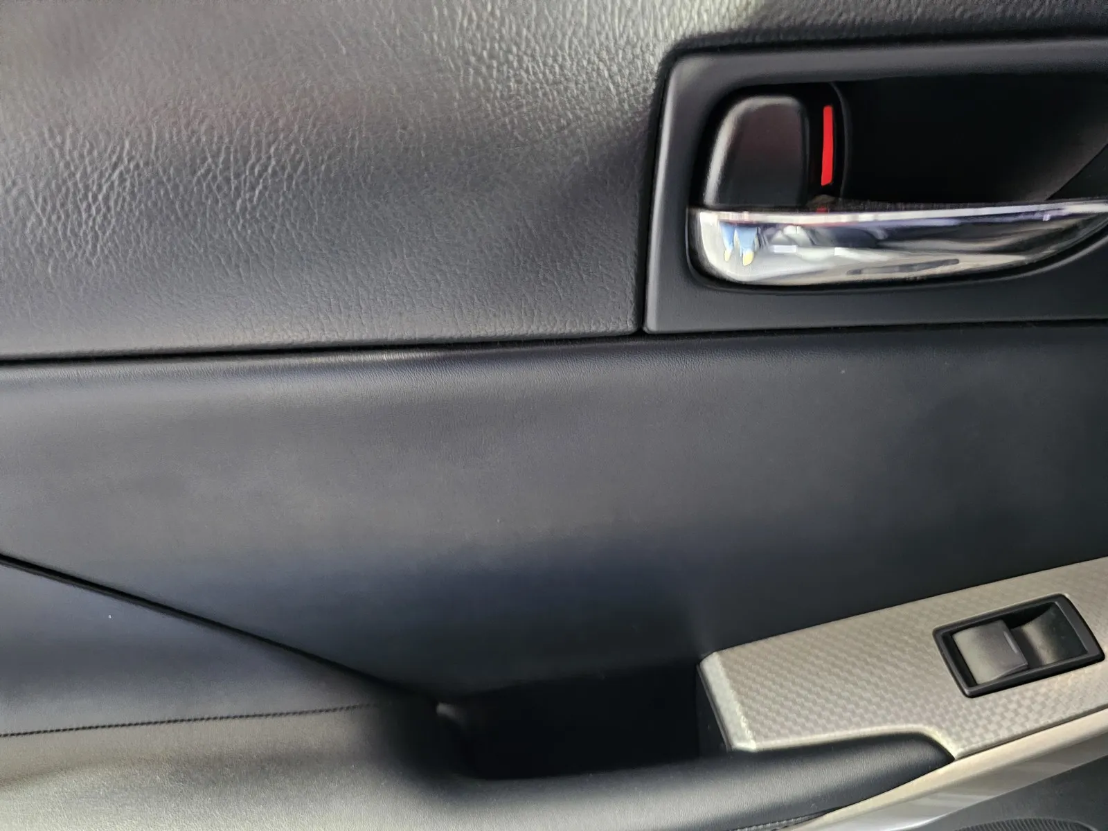 Lexus IS photo 10