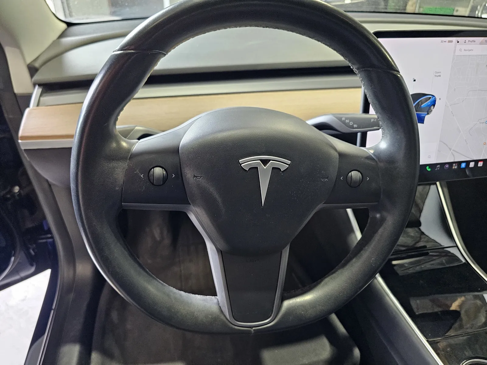Tesla Model 3 photo 15