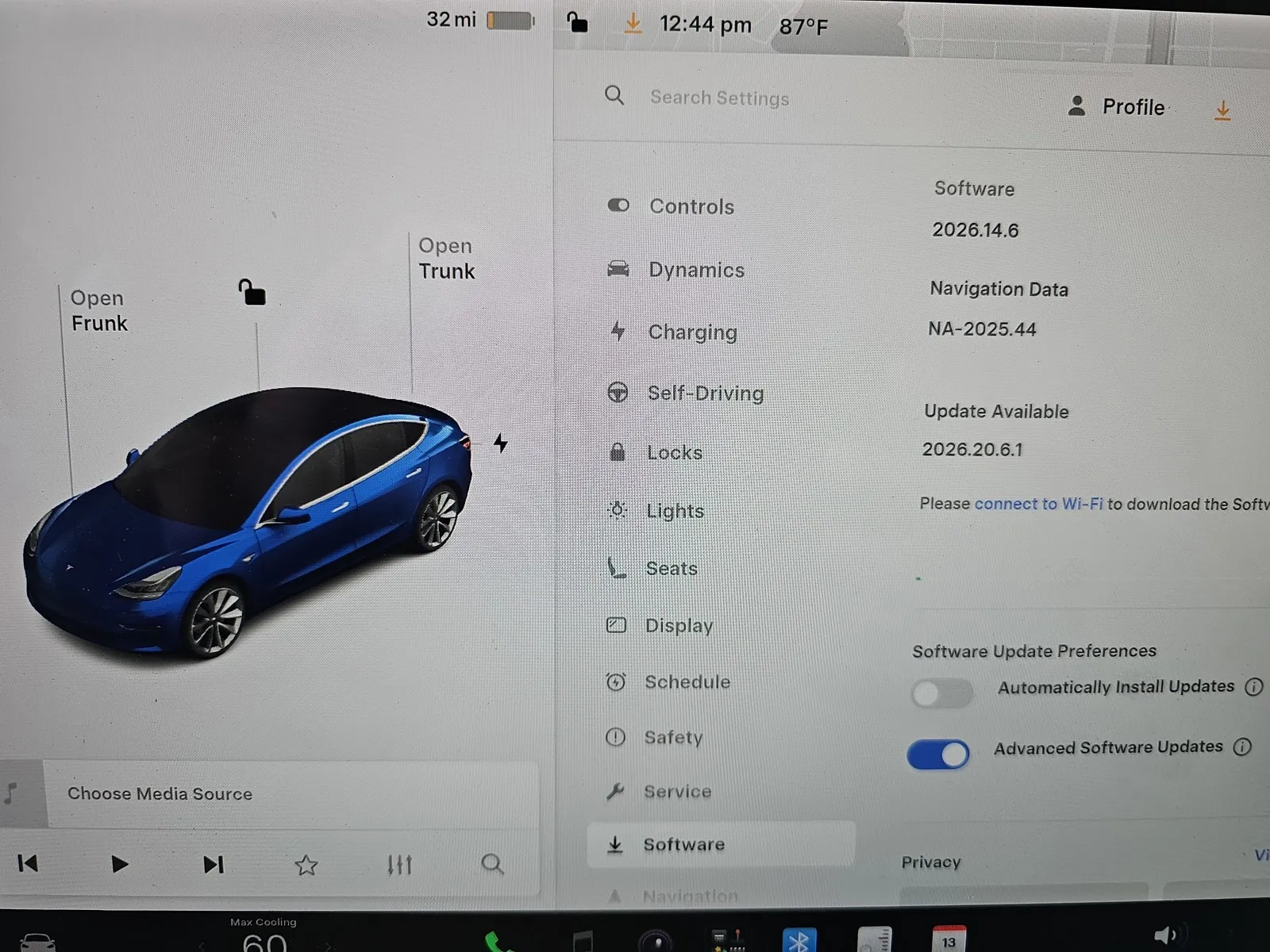 Tesla Model 3 photo 18