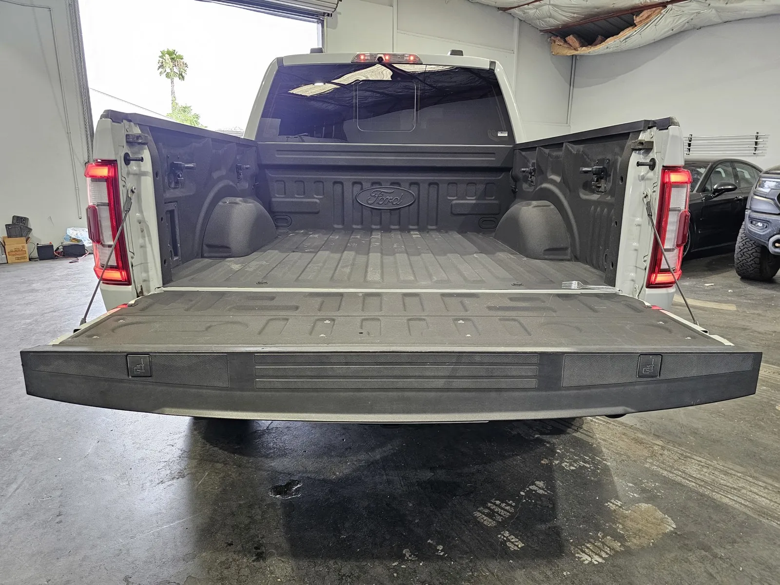 Ford F-150 photo 10