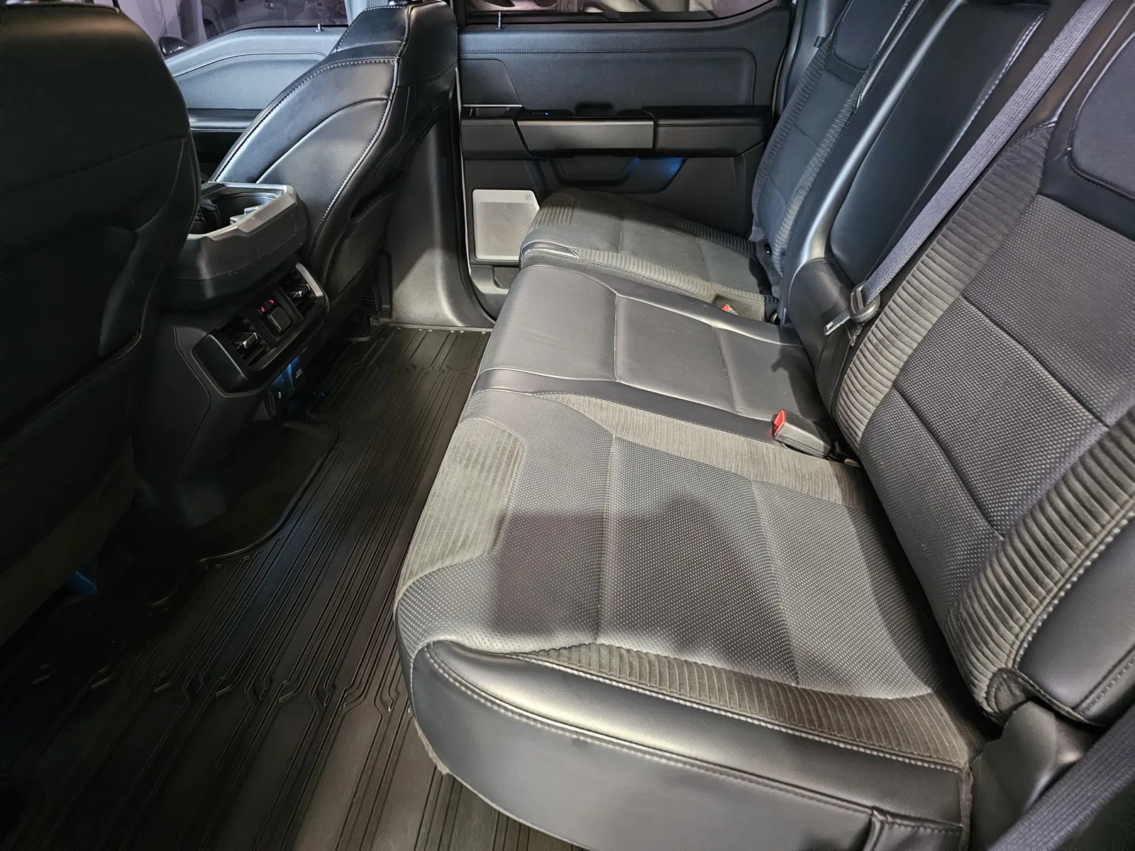 Ford F-150 photo 13