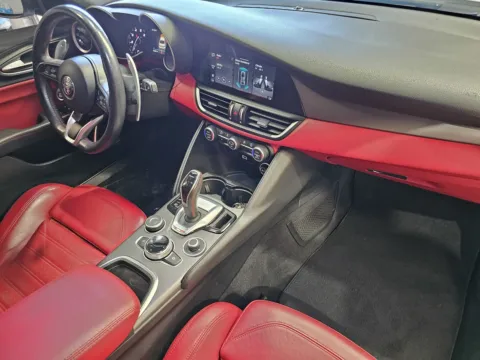 More photos of 2020 Alfa Romeo Giulia at Premium Autos - Norco, CA