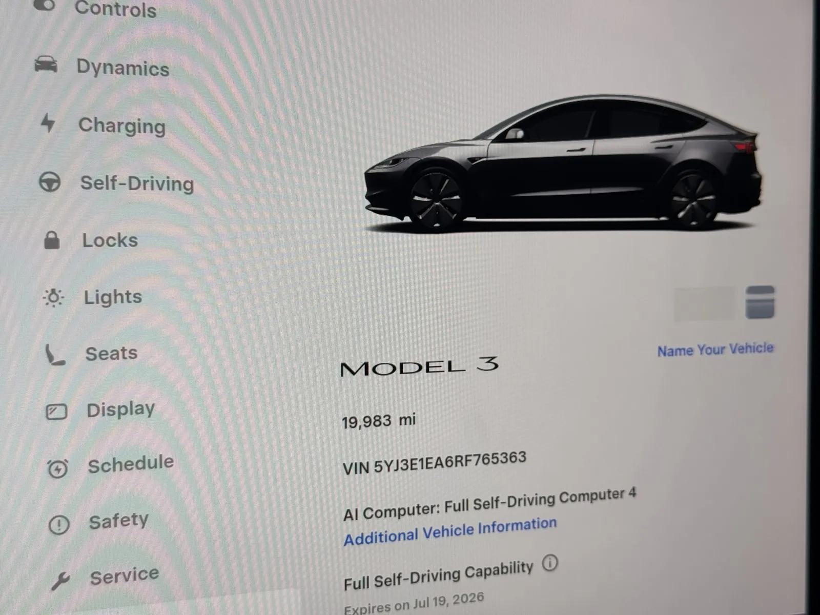 Tesla Model 3 photo 17
