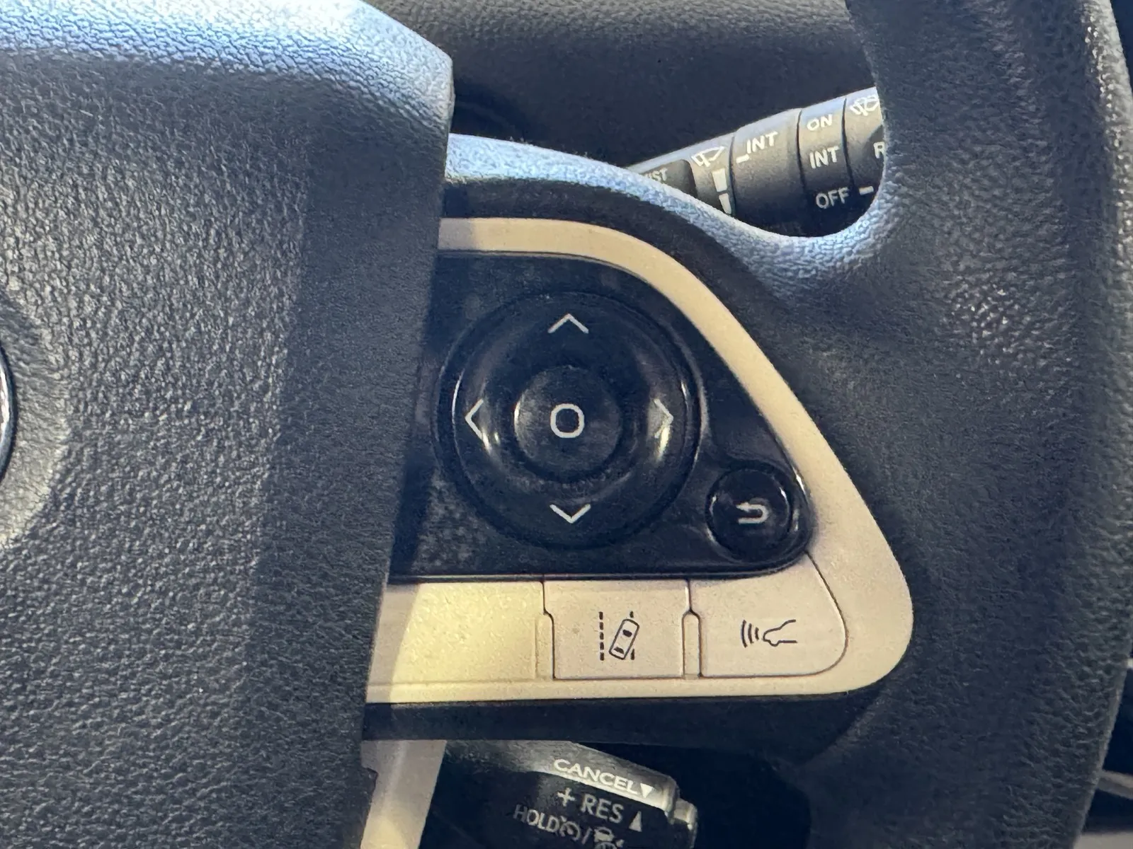 Toyota Prius photo 18