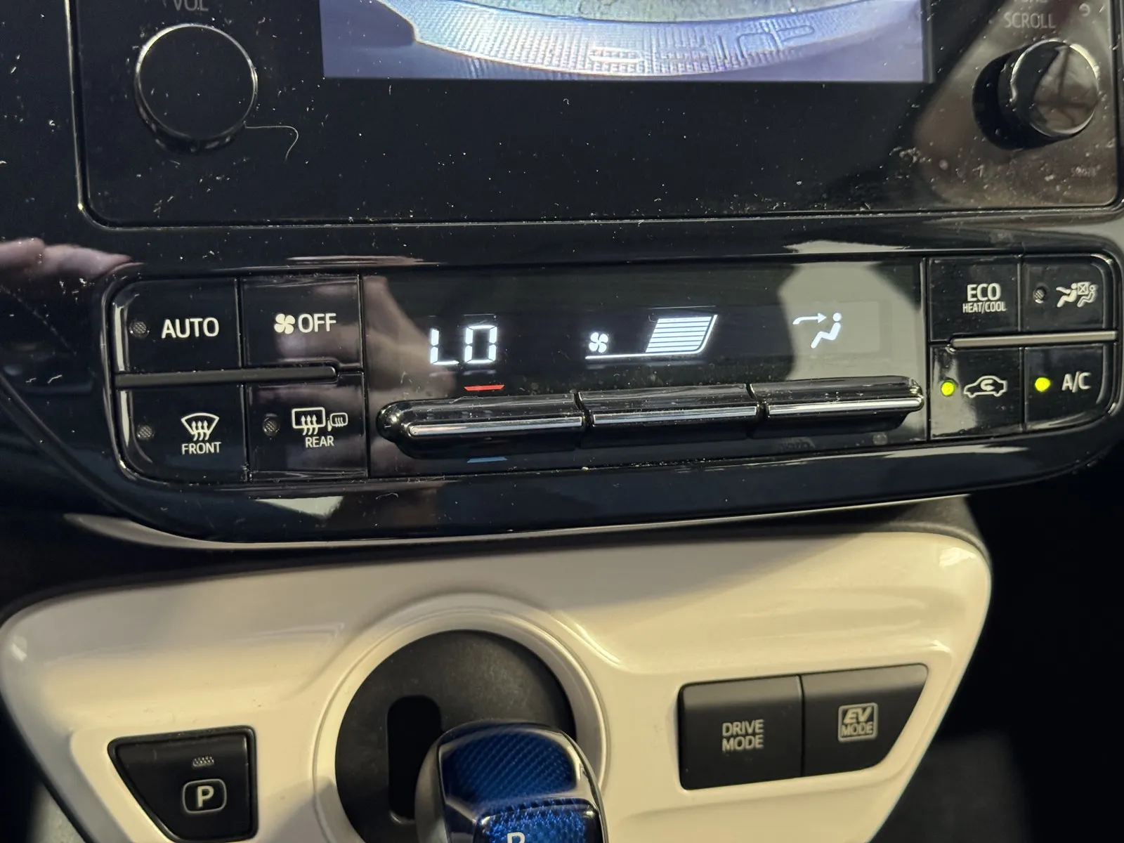 Toyota Prius photo 15