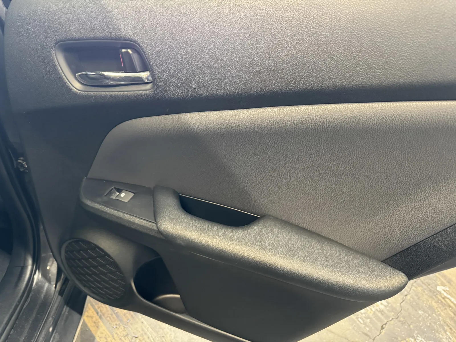 Toyota Prius photo 7