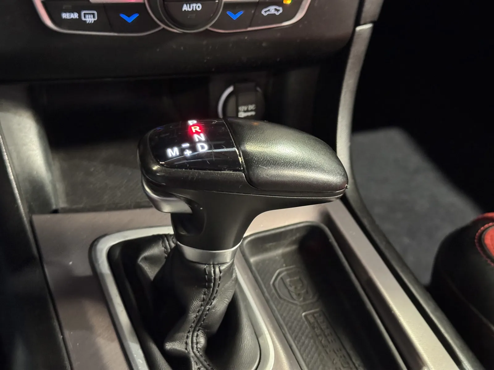 Dodge Charger photo 17
