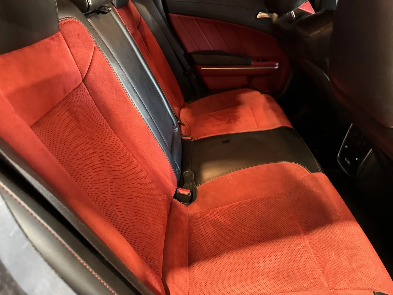 Dodge Charger photo 8