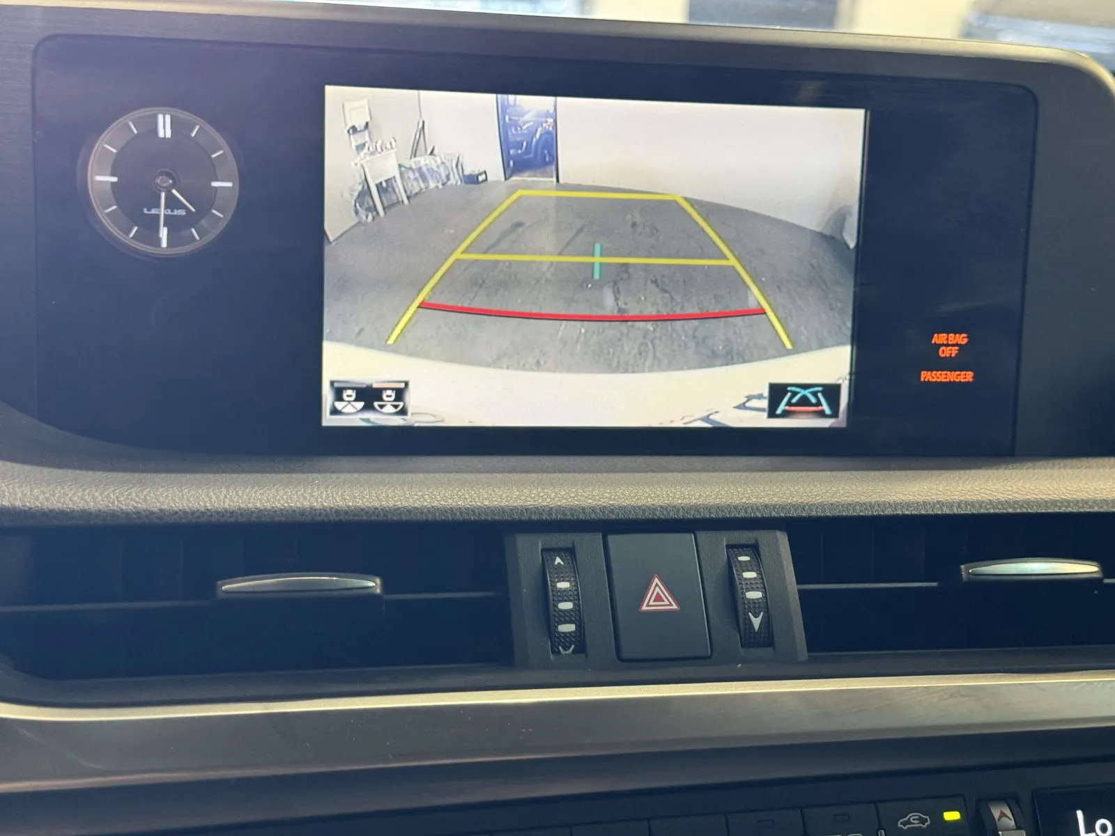 Lexus ES photo 15