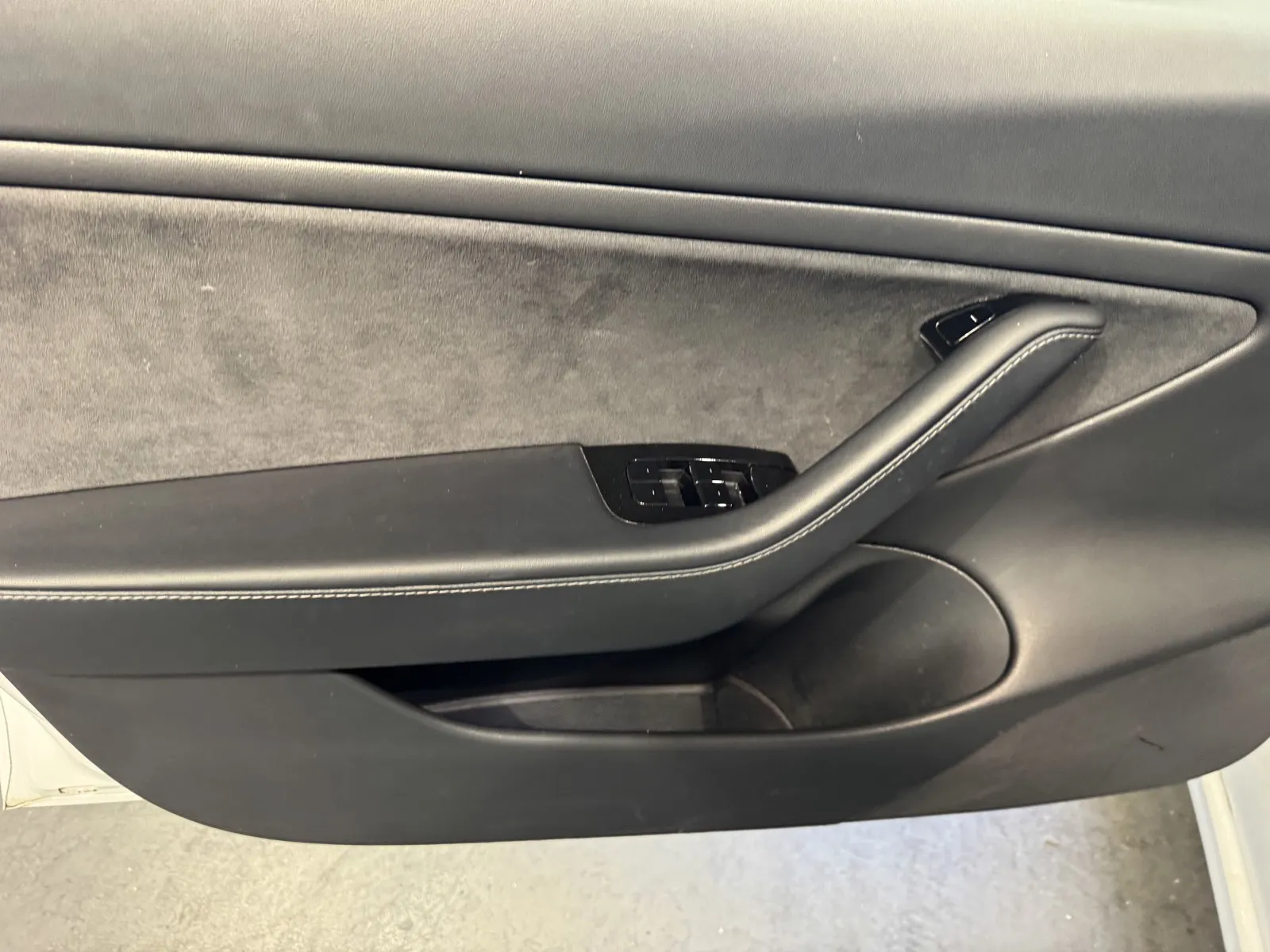 Tesla Model 3 photo 13