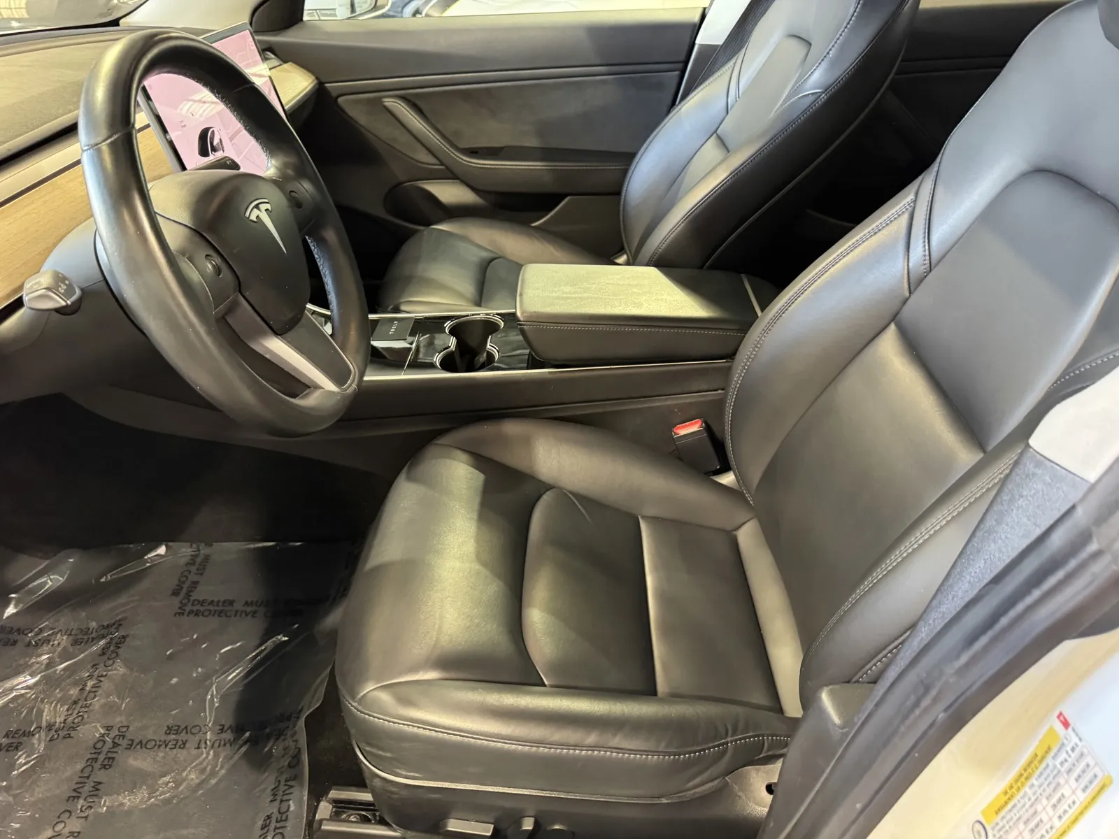 Tesla Model 3 photo 12