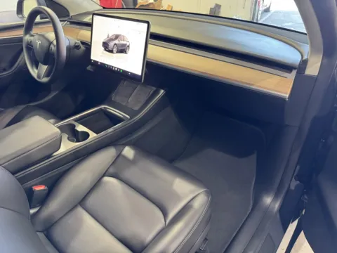 More photos of 2023 Tesla Model Y at Premium Autos - Norco, CA