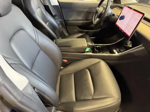 More photos of 2018 Tesla Model 3 LONG RANGE at Premium Autos - Norco, CA