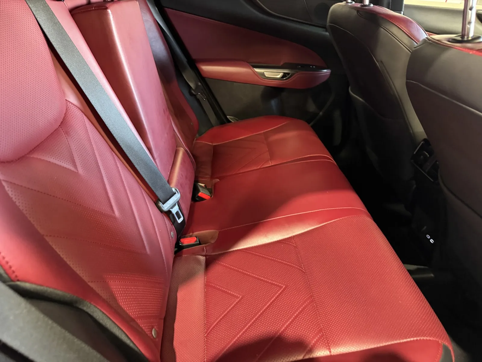 Lexus NX photo 8