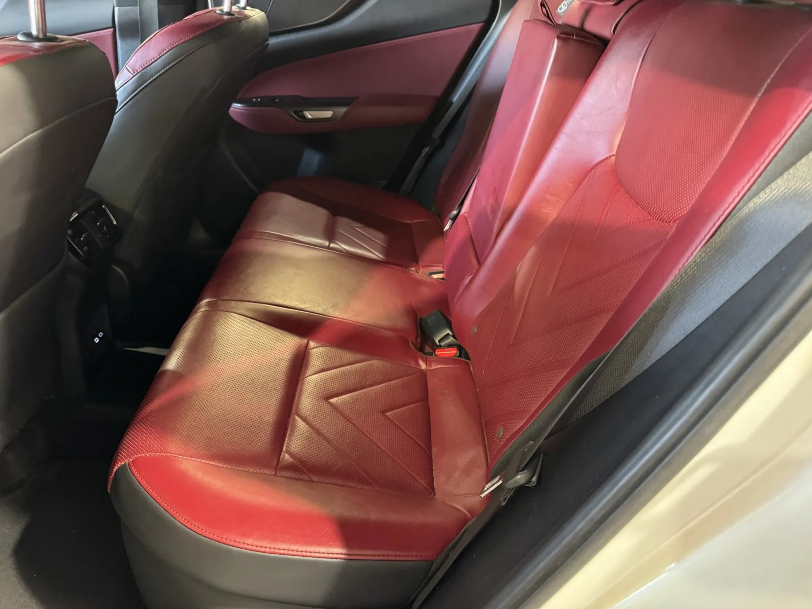 Lexus NX photo 11