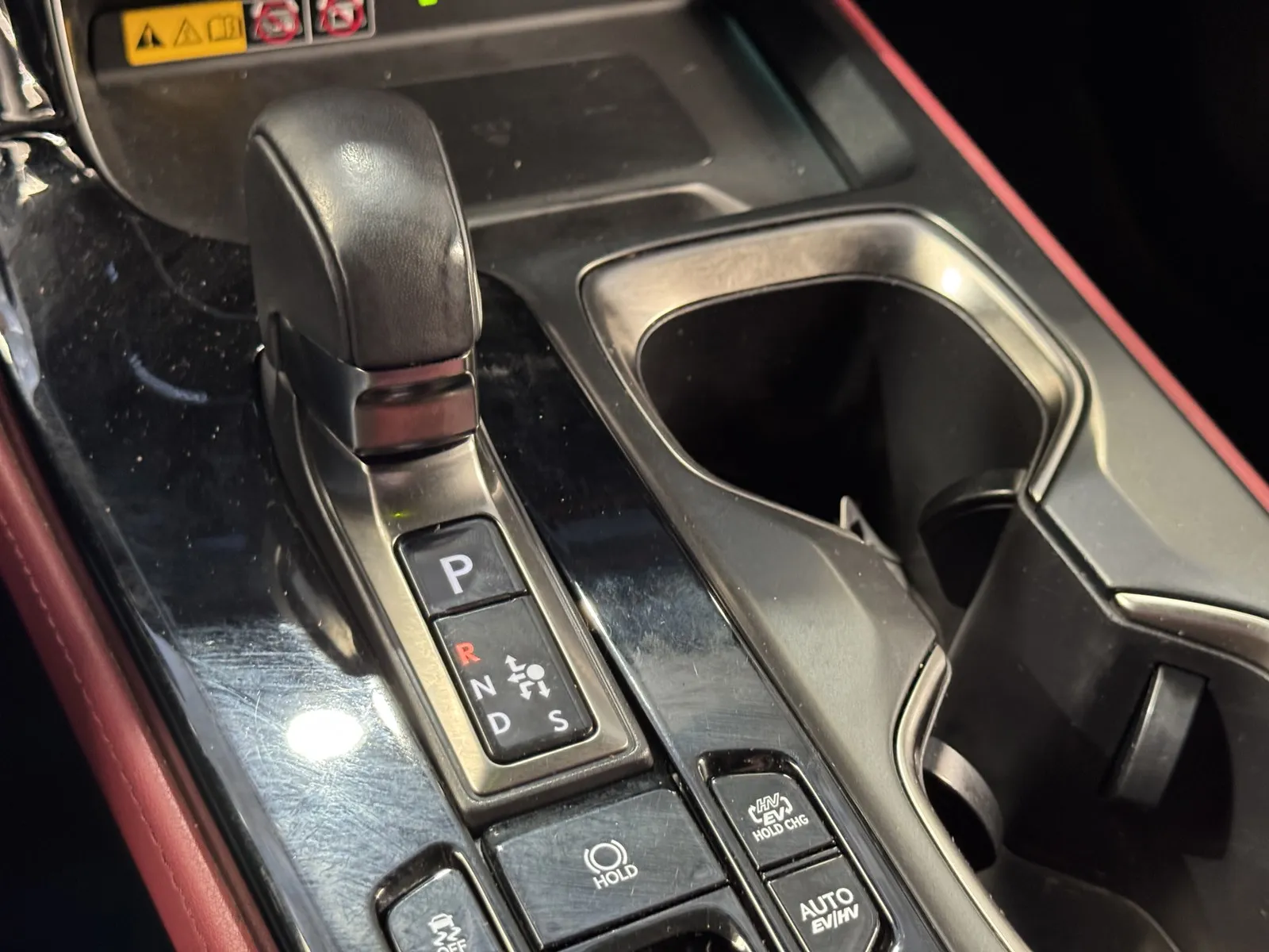 Lexus NX photo 18
