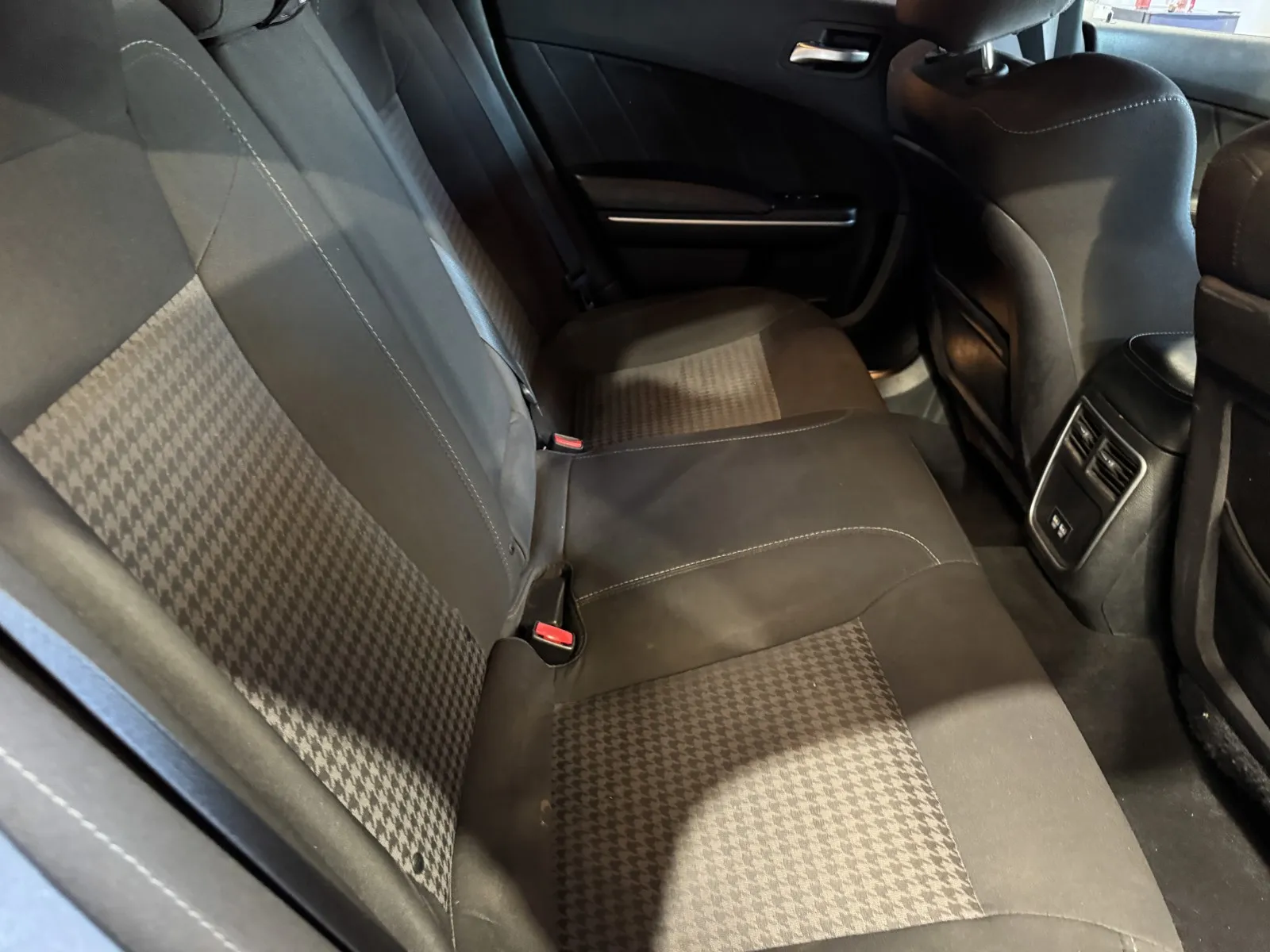 Dodge Charger photo 8