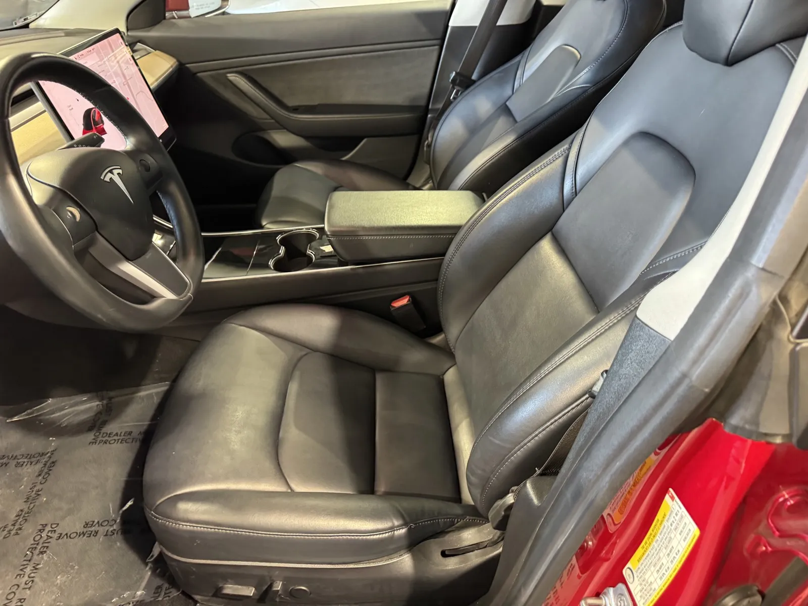 Tesla Model 3 photo 12