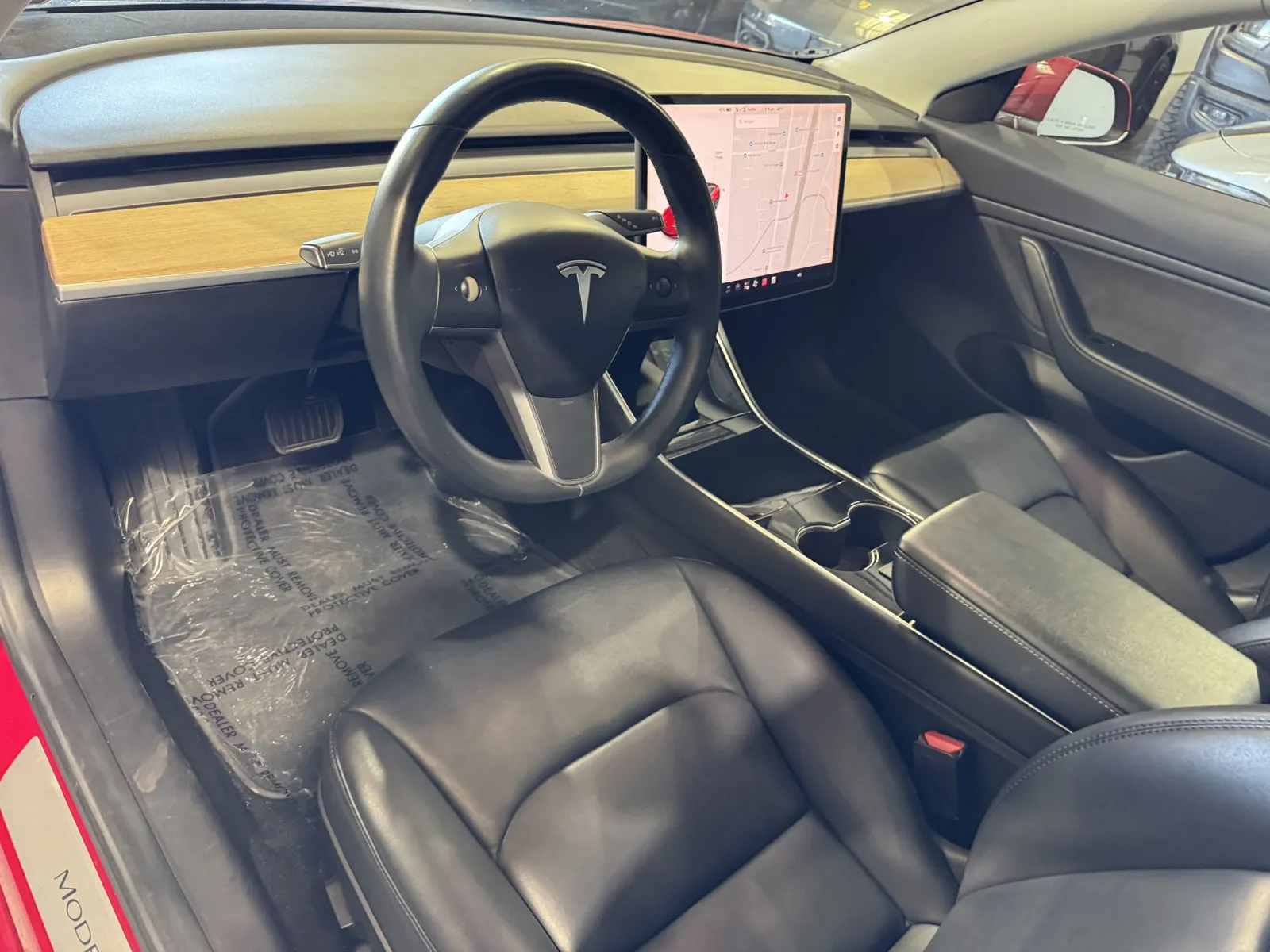 Tesla Model 3 photo 11
