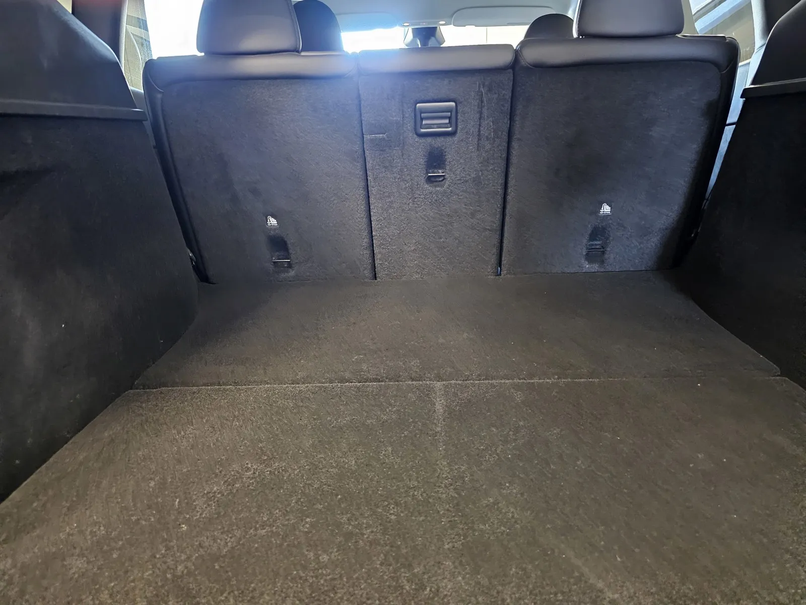 Tesla Model Y photo 10