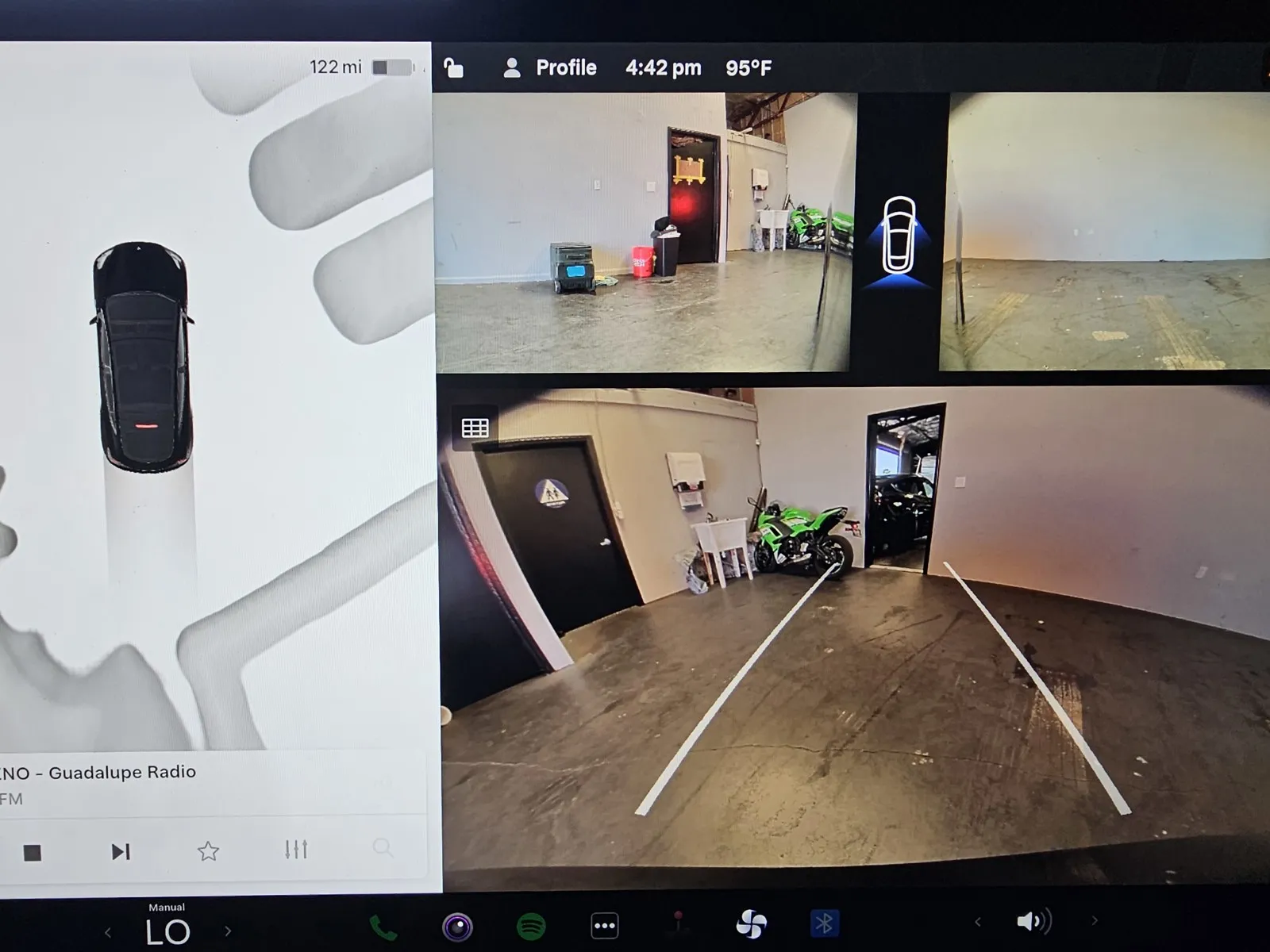 Tesla Model Y photo 19