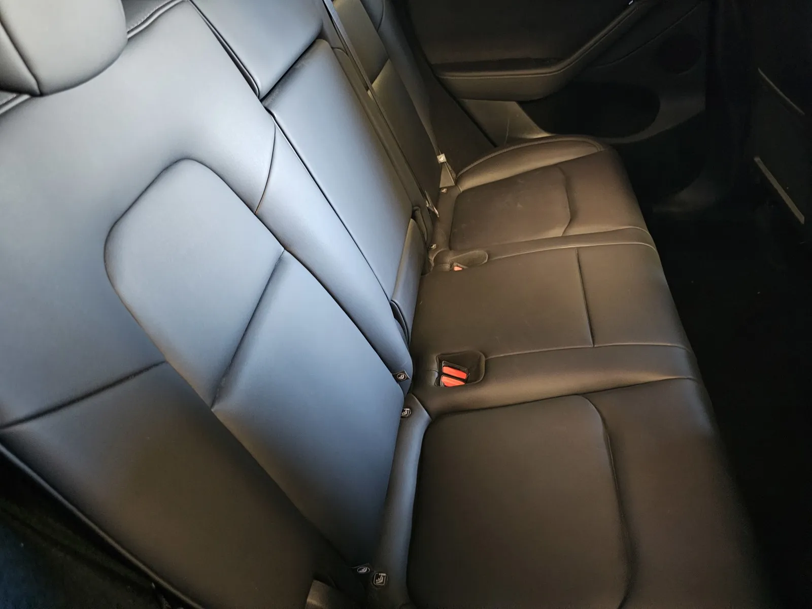 Tesla Model Y photo 9