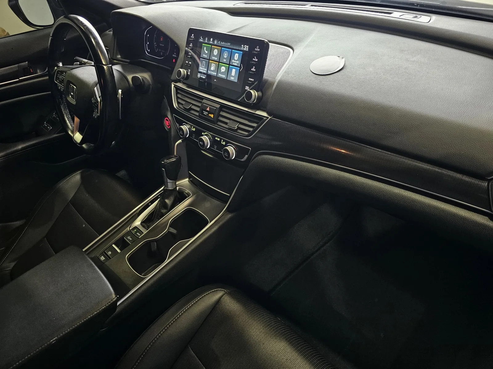 Honda Accord photo 5
