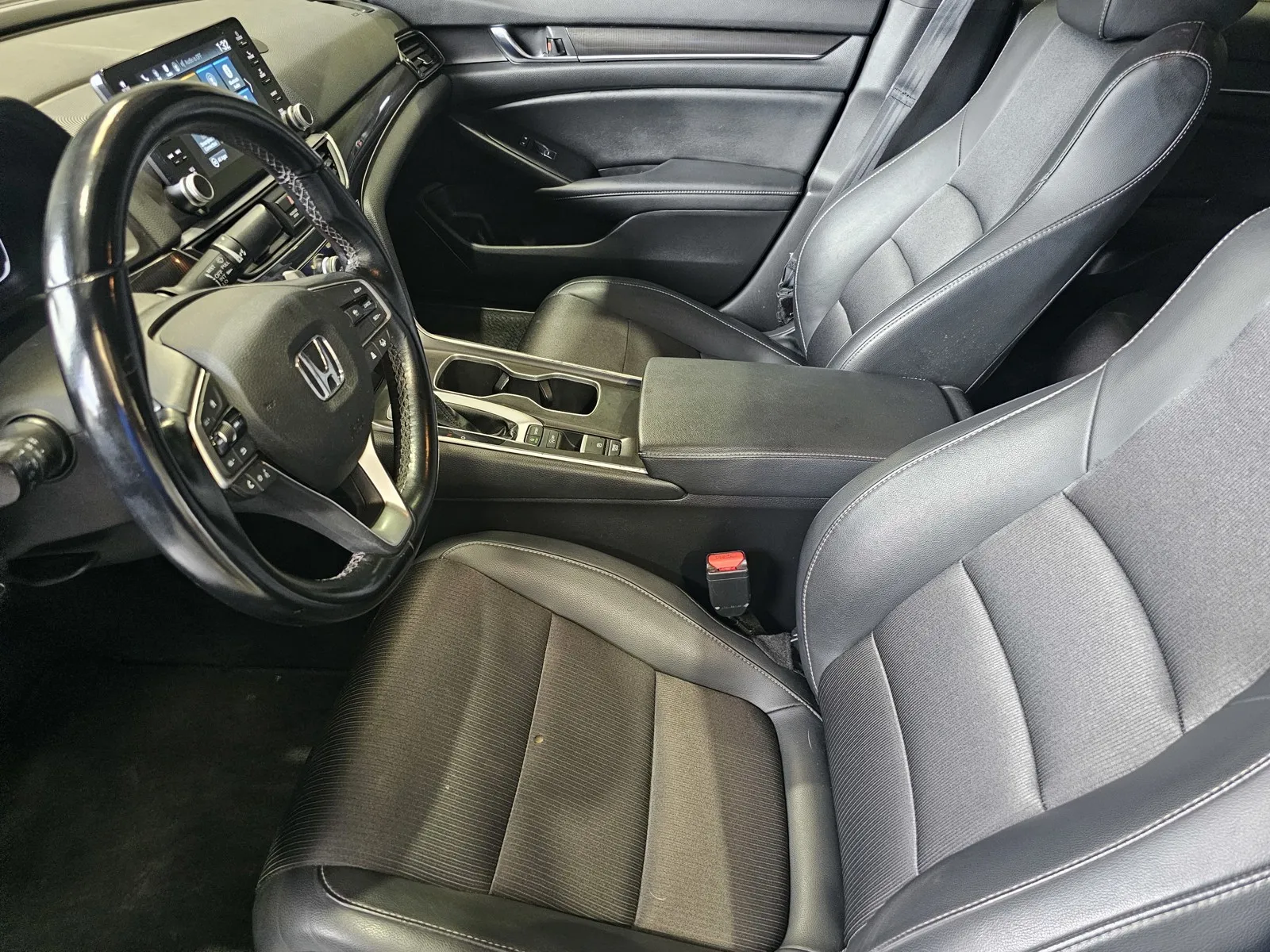 Honda Accord photo 14