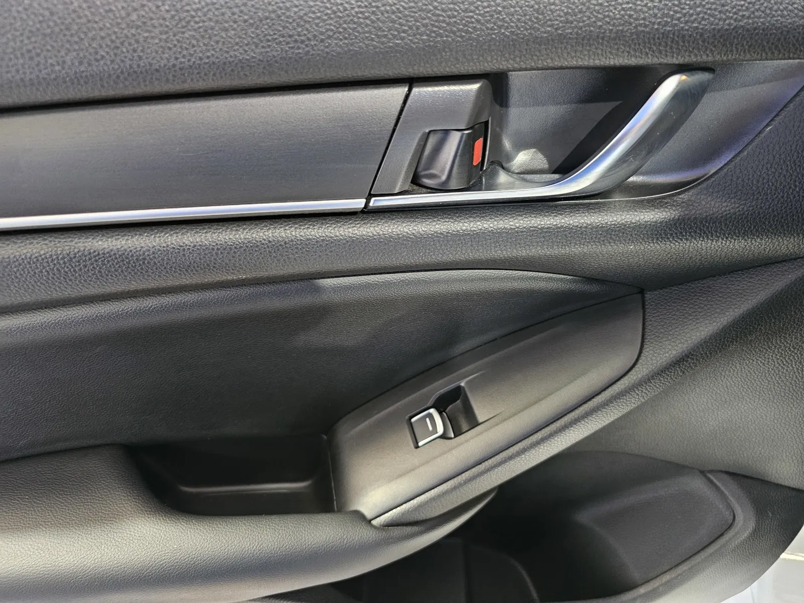 Honda Accord photo 11
