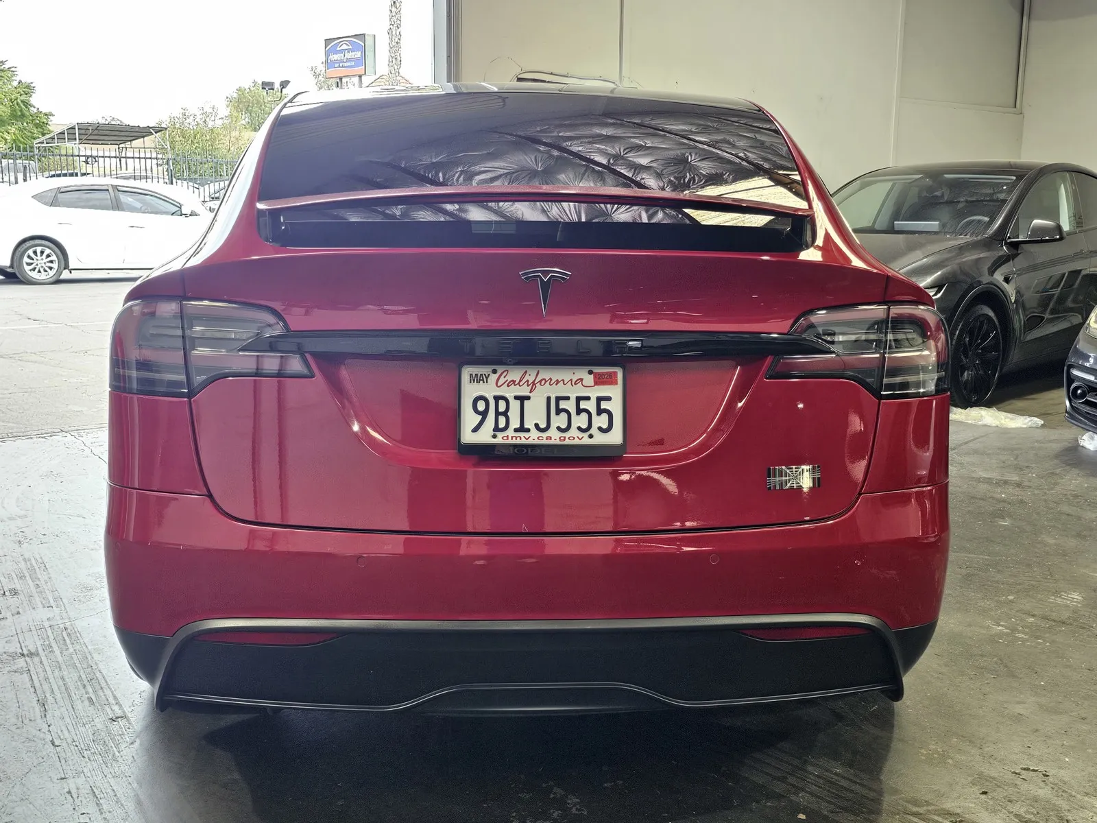 Tesla Model X photo 3