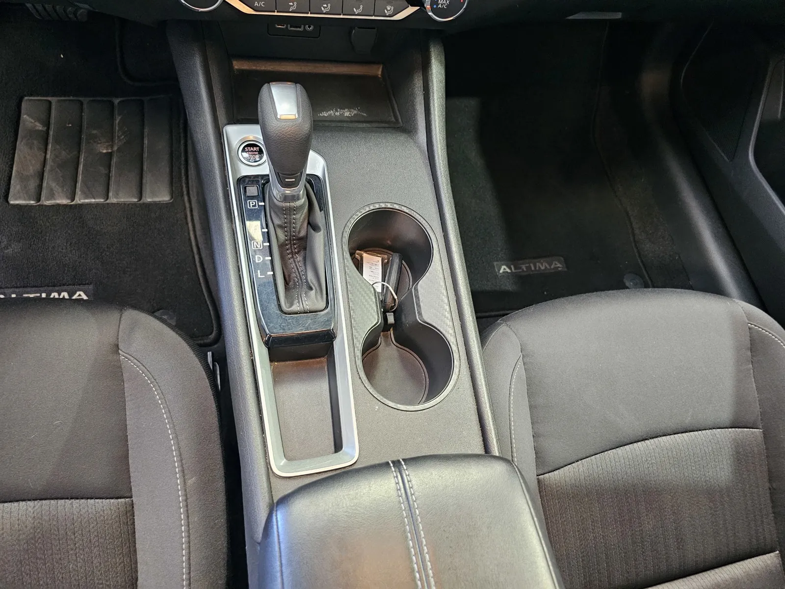 Nissan Altima photo 17