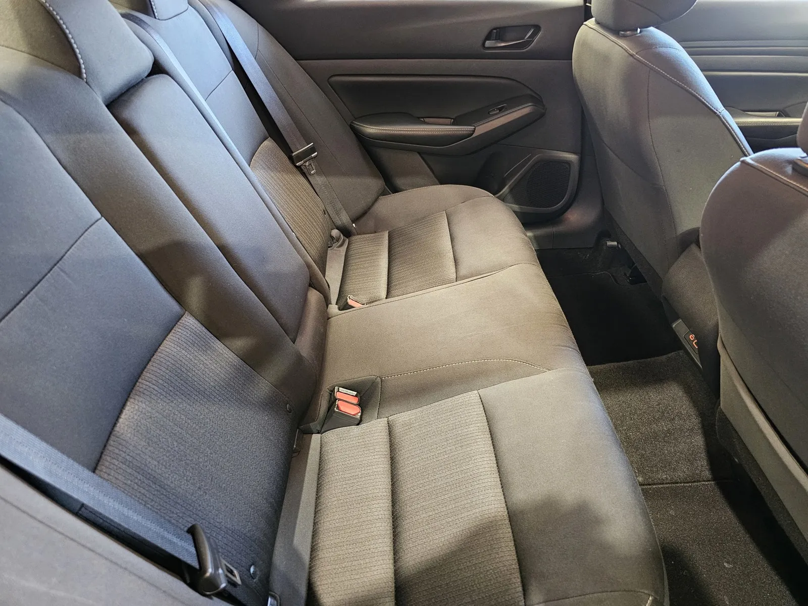 Nissan Altima photo 9